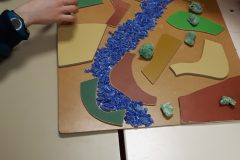 Construction de la maquette : mise en place des forêts et buissons